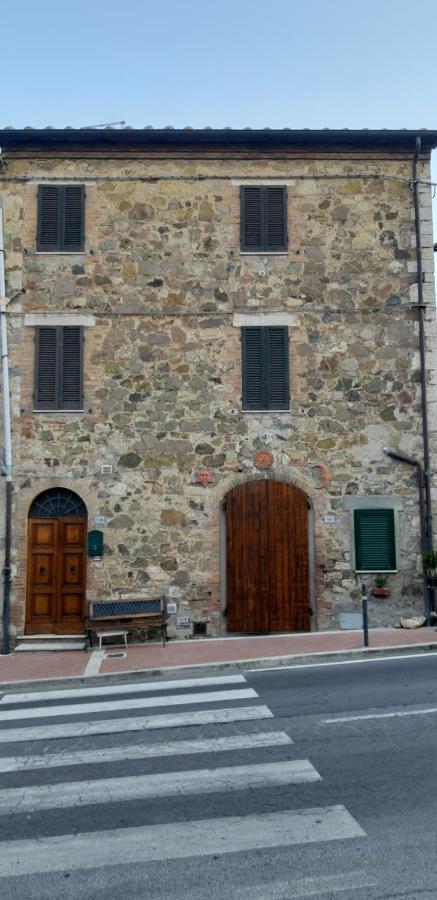 Appartamenti Di Luca&Sara Le Piazze Eksteriør billede